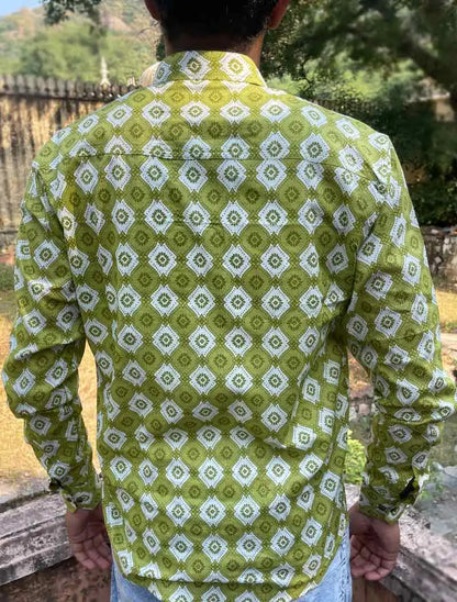 Men Green Ikat Print Slim Fit